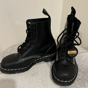Dr Martens MADE IN ENGLAND Boots 1f66 Leather uk size 4